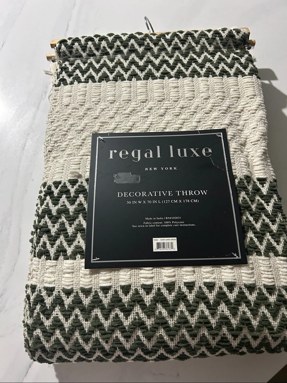 Regal Luxe Cream and Dark Green Woven Decorative Throw